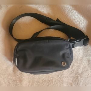 Lululemon Everywhere Belt Bag